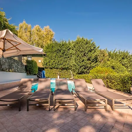 Sleeps 13 Pool Air Con Wifi Villa Meina