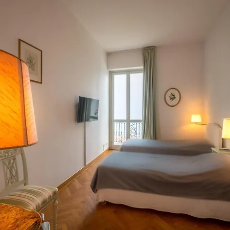 Βίλα Sleeps 13 Pool Air Con Wifi *