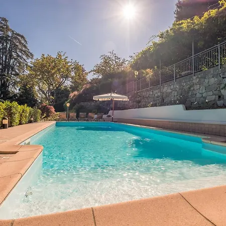 Villa Sleeps 13 Pool Air Con Wifi Meina